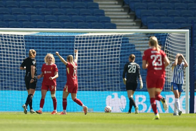 Brighton & Hove Albion FC v Liverpool FC - Barclays Women's Super League