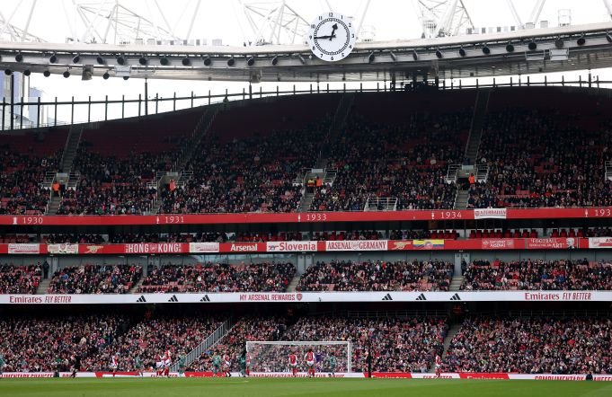 Arsenal FC v Tottenham Hotspur FC - Barclays Women's Super League