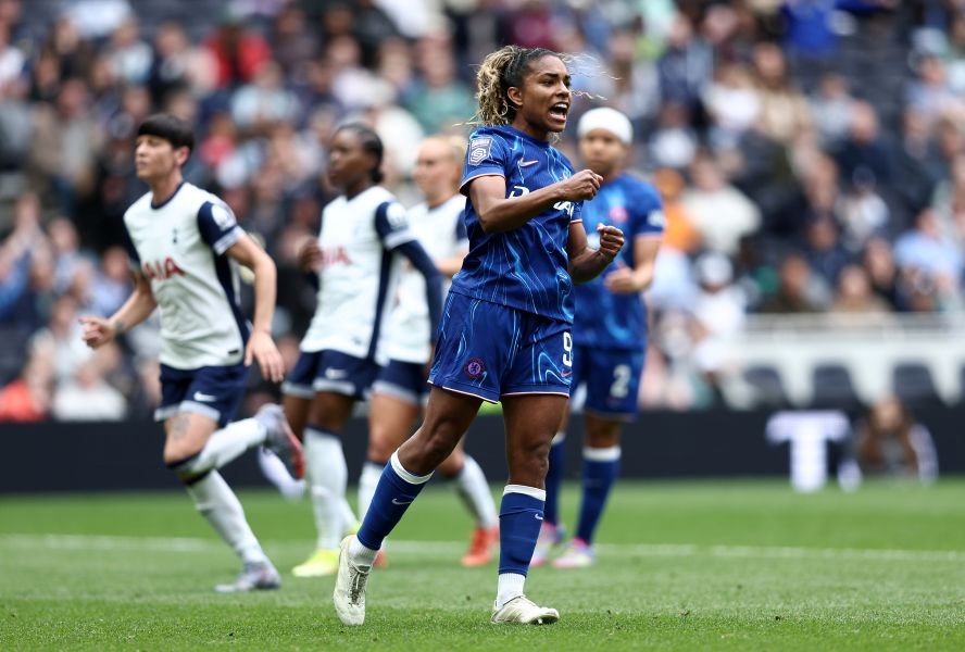 Tottenham Hotspur FC v Chelsea FC - Barclays Women's Super League