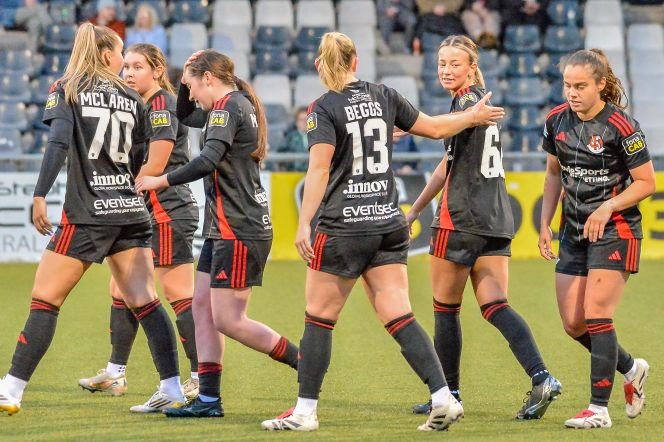 Crusaders Strikers 4-1 Larne, Sports Direct Women's Premiership