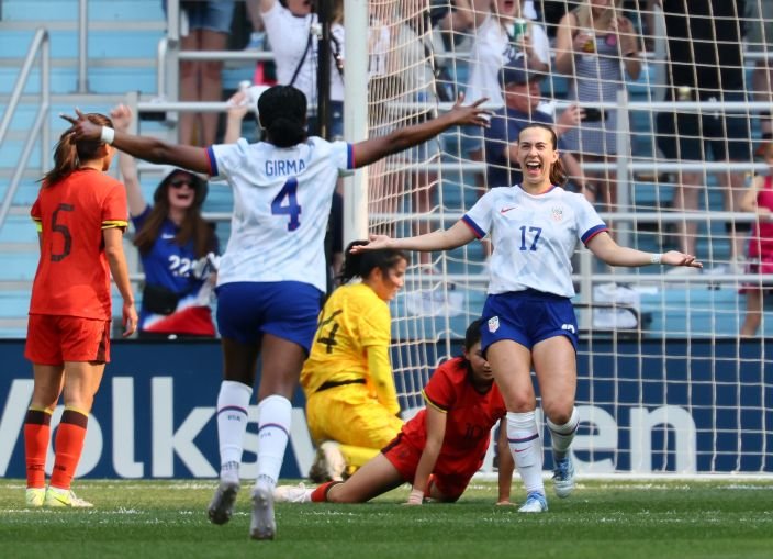 United States v China - International Friendly ST PAUL, MINNESOTA - MAY 31