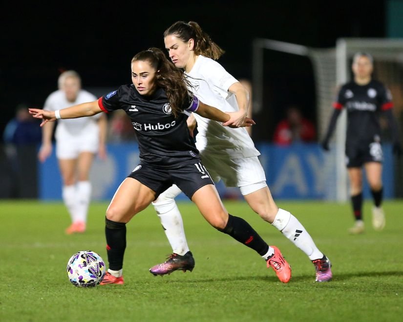 Adobe Womens FA Cup Arsenal v Bristol City Mangata Pay UK Stadium Meadow Park womensfootballmagazinecom Crystal palace's new signing, Jamie-Lee Napier