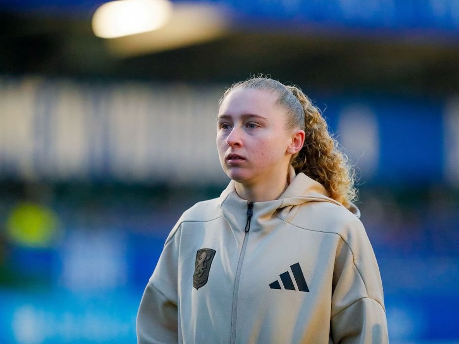 Everton's new signing Katie Robinson