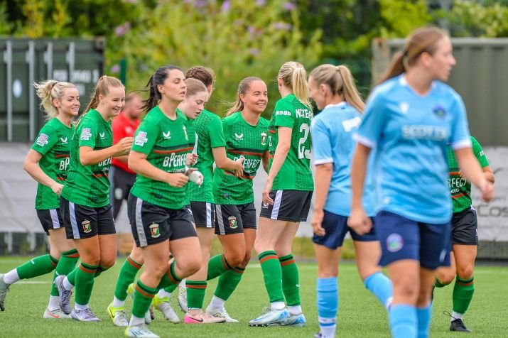 Glentoran v Greenisland womensfootballmagazinecom Glentoran v Greenisland Irish FA Women's Cup