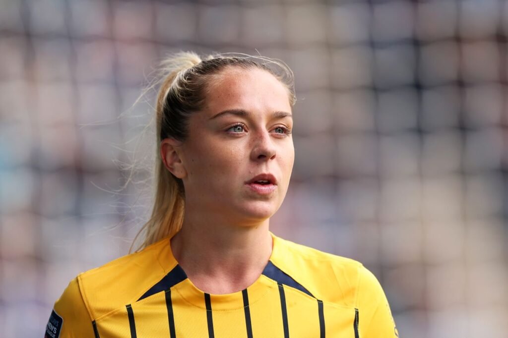 London City Lionesses latest signing Poppy Pattinson