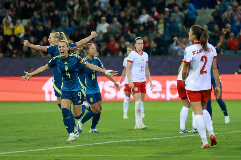 Poland v Sweden UEFA Womens EURO 2025 Group C womensfootballmagazinecom Poland v Sweden UEFA Women's EURO 2025 Group C
LUCERNE, SWITZERLAND - JULY 08: