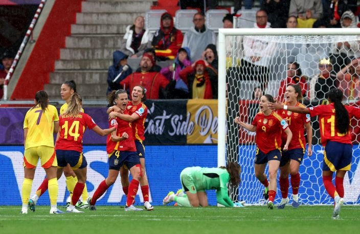 Spain v Belgium UEFA Womens EURO 2025 Group B womensfootballmagazinecom Spain v Belgium UEFA Womens EURO 2025 Group B THUN SWITZERLAND JULY 07
