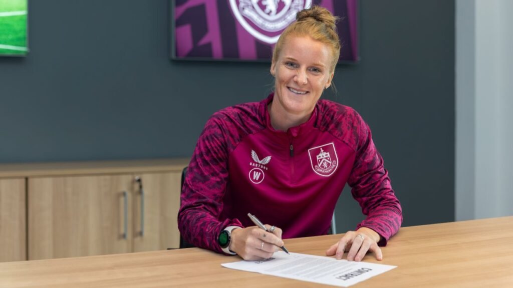 Jasmine Matthews Signs For Burnley Women