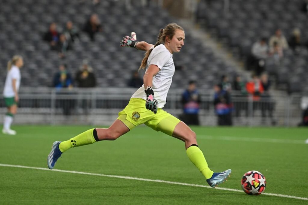 SPP777968 womensfootballmagazinecom Anna Tamminen Signs for Newcastle United Women After Leaving Hammarby