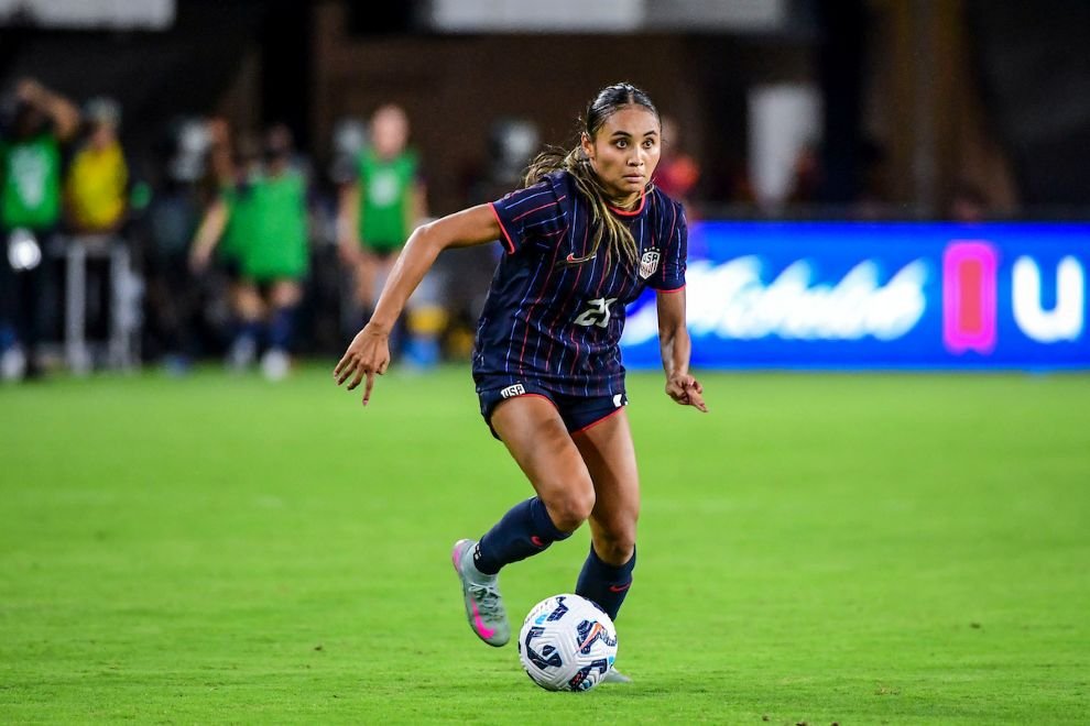 SPP992434 womensfootballmagazinecom Chelsea Women Complete Signing of USAs Alyssa Thompson