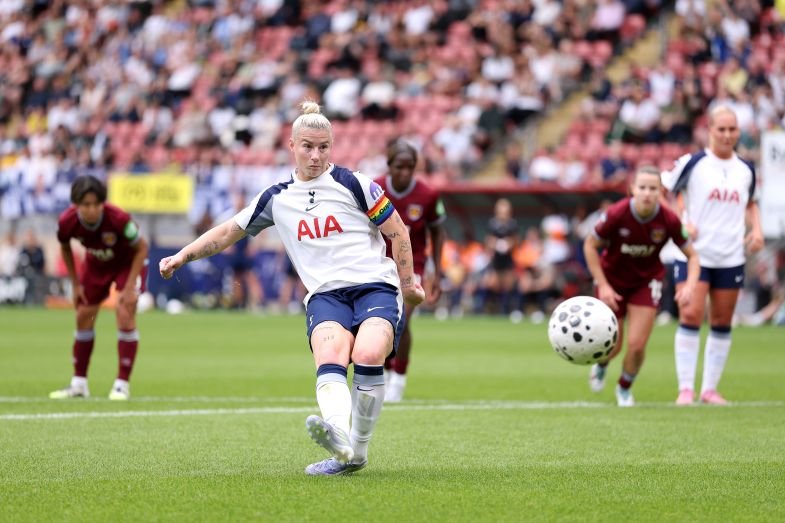 Tottenham Hotspur v West Ham United   Barclays Women's Super League
LONDON, ENGLAND - SEPTEMBER 07: 