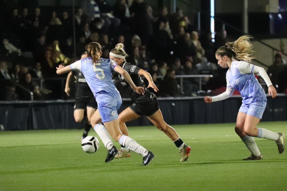 Nearly 6,000 Fans See AFC Bournemouth Women Go Top