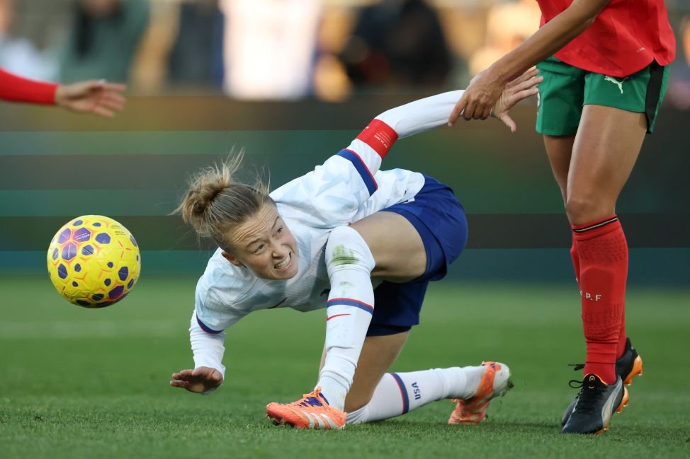 unitedstatesvportugalinternationalfriendly womensfootballmagazinecom USA Women Beat Portugal After Olivia Moultrie Early Double