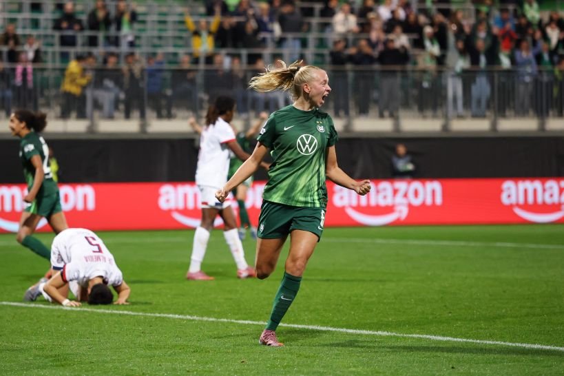 VfL Wolfsburg v Paris Saint Germain   UEFA Women's Champions League 2025/26 League Phase MD1
WOLFSBURG, GERMANY - OCTOBER 08: