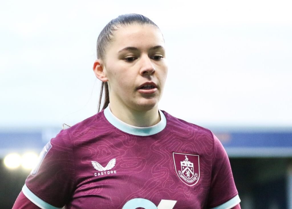 SPP1147219 womensfootballmagazinecom Burnley Women Seal Important Win at Rugby Borough