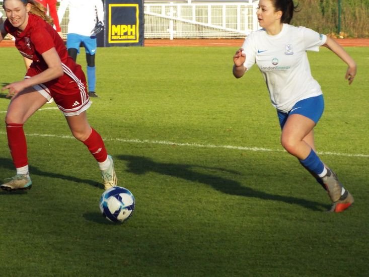 Enfield Town LFC v Newmarket Town 