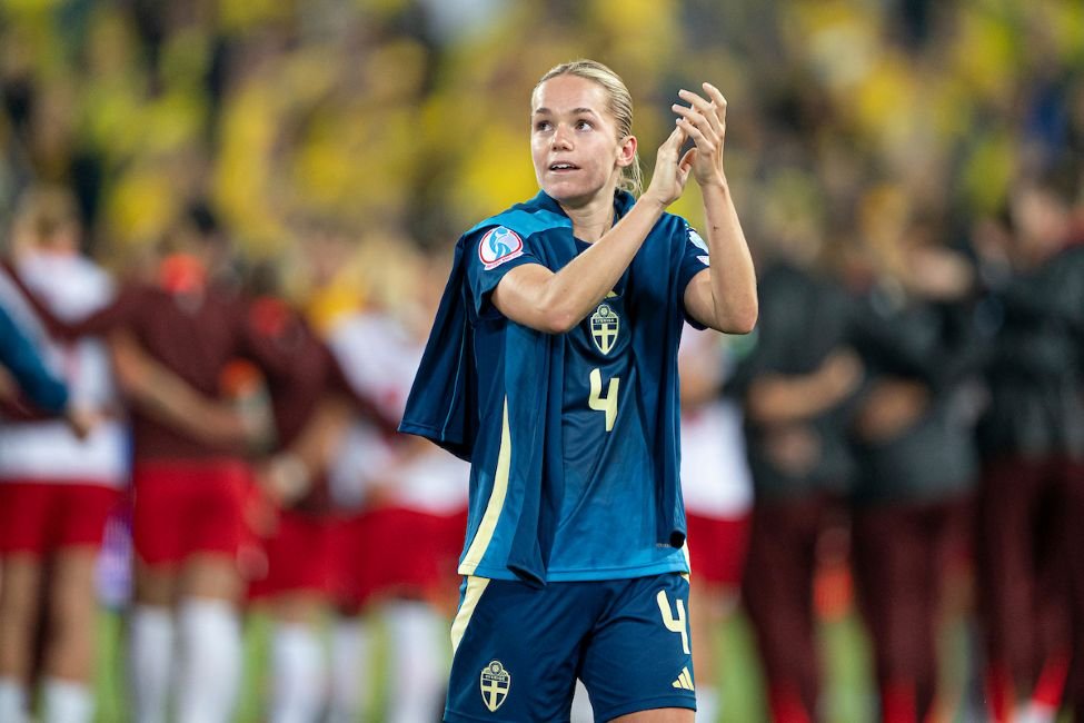 Man Utd Women Secure Deal for Sweden international Hanna Lundkvist