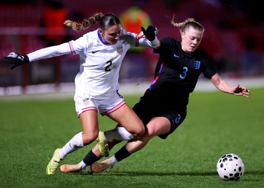 englandvusawomensu23international 1 womensfootballmagazinecom England v USA Women's U23 International
ACCRINGTON, ENGLAND - DECEMBER 01:
