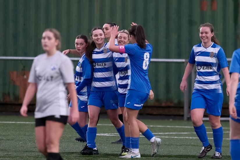 Renfrew Win Thrilling Clash with the Championship Leaders