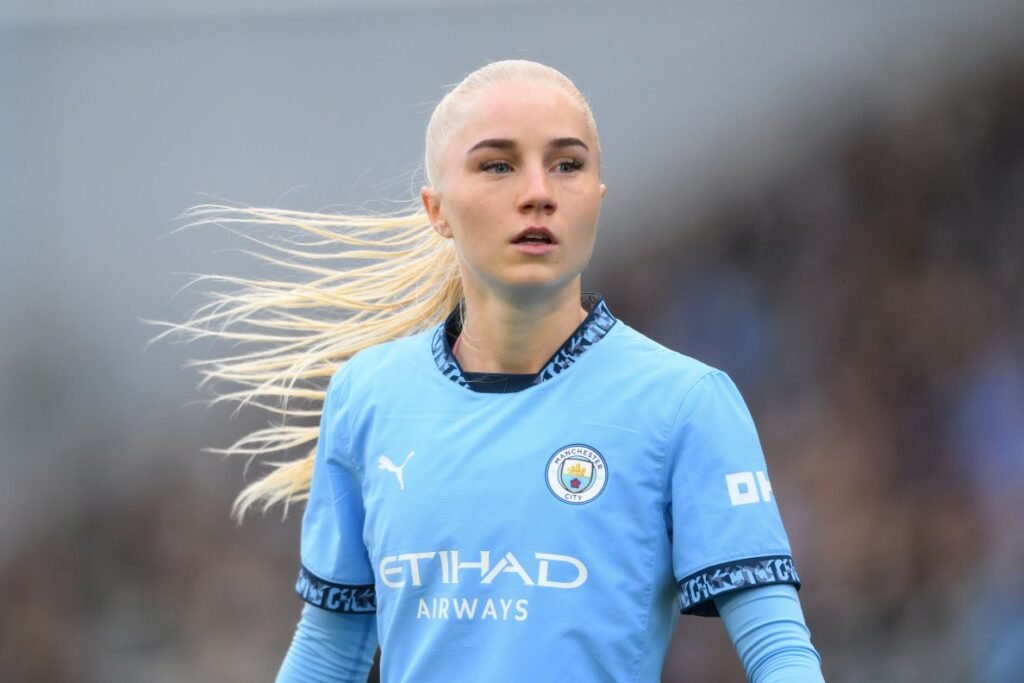 Manchester City v West Ham United   Barclays Women's Super League
MANCHESTER, ENGLAND - OCTOBER 06: 