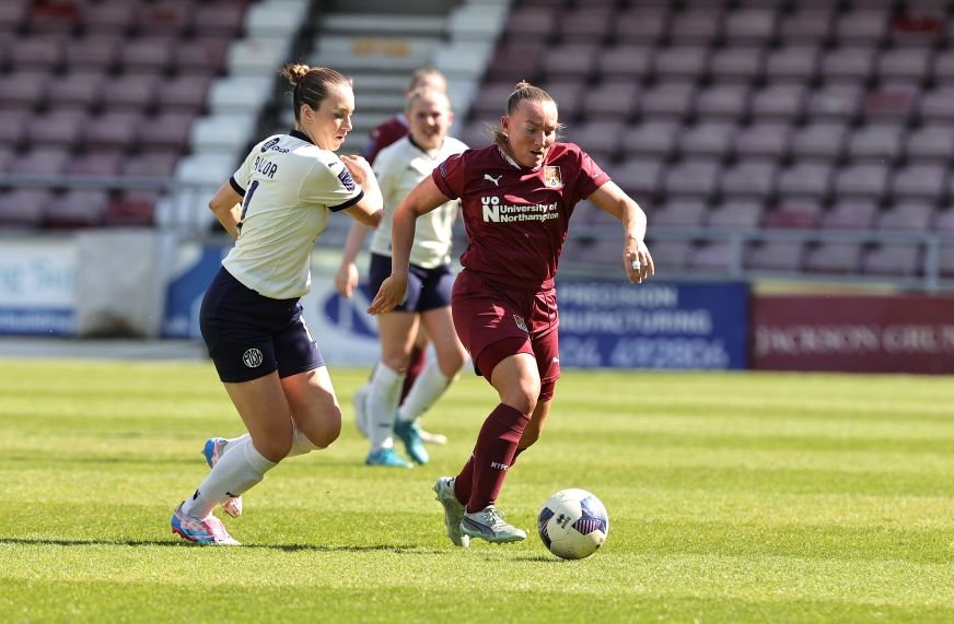 MK Dons Women Add Proven Goal-Scorer Kim Farrow to Their Forward Line