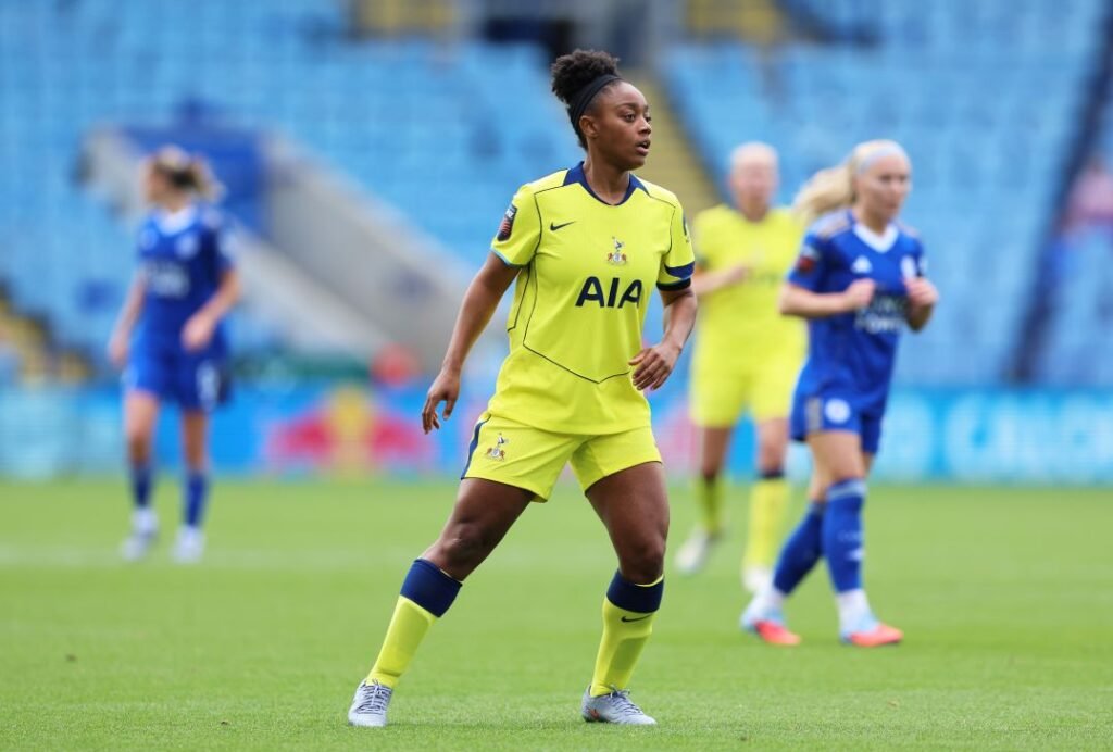 Araya Dennis Has Signed a New Long Term Contract With Spurs Women
