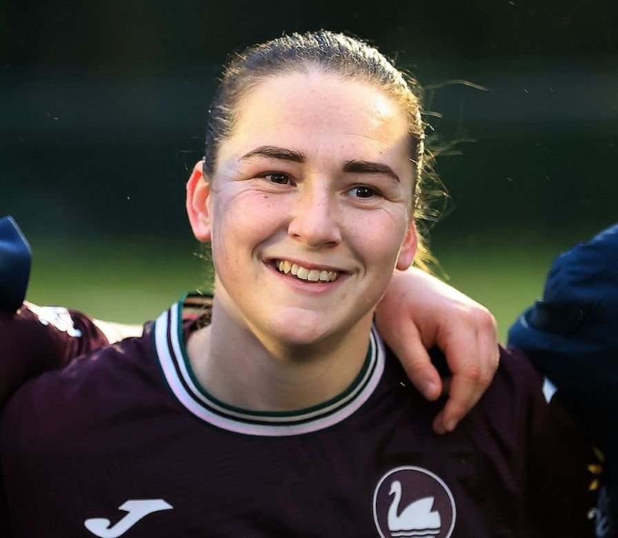 Chloe Chivers Hits Four as Swansea City Women Defeat The New Saints 52