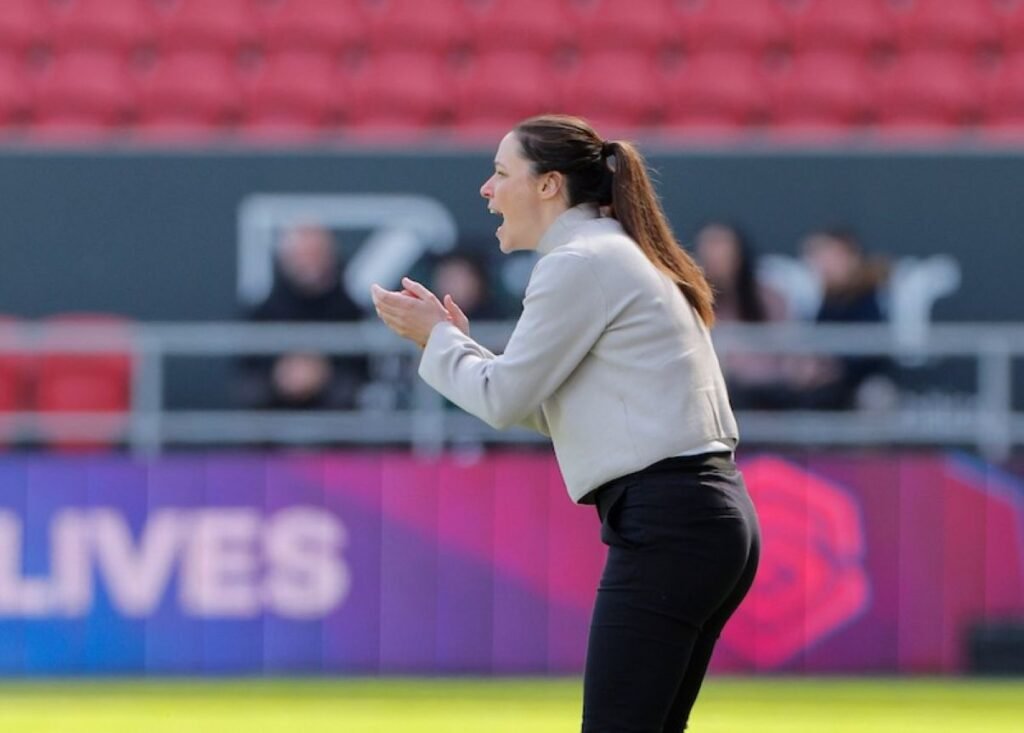 Lauren Smith to Step Down from England Women U 19 Role