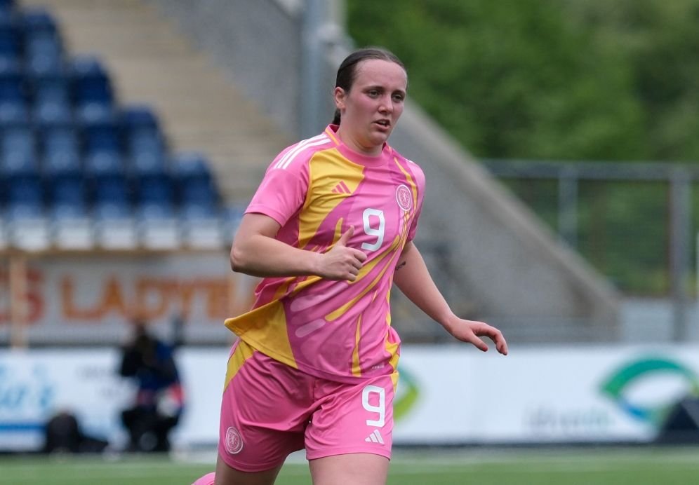 Durham Women Sign'clinical goalscorer' Bayley Hutchison
