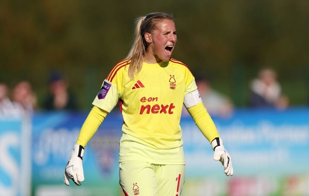 Nottingham Forest Women's Goalkeeper Emily Batty Signs a New Contract