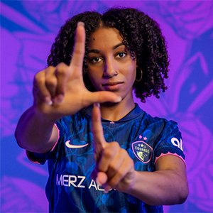 Lauryn Thompson North Carolina Courage feature Her Goal Magazine Issue 5