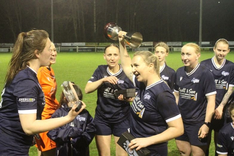 LlanfairUtd womensfootballmagazinecom Llanfair United Have Won the Central Wales FA Ladies Cup
