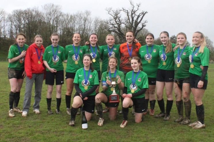 Ross Juniors Win the Hummel Herefordshire Womens League