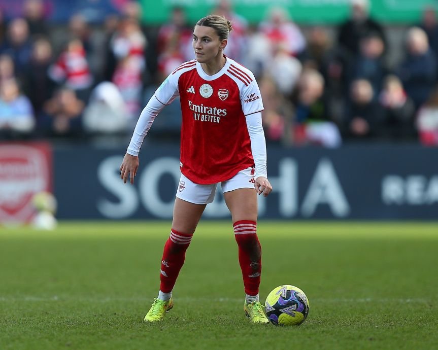 Steph Catley Has Signed a New Contract with Arsenal Women
