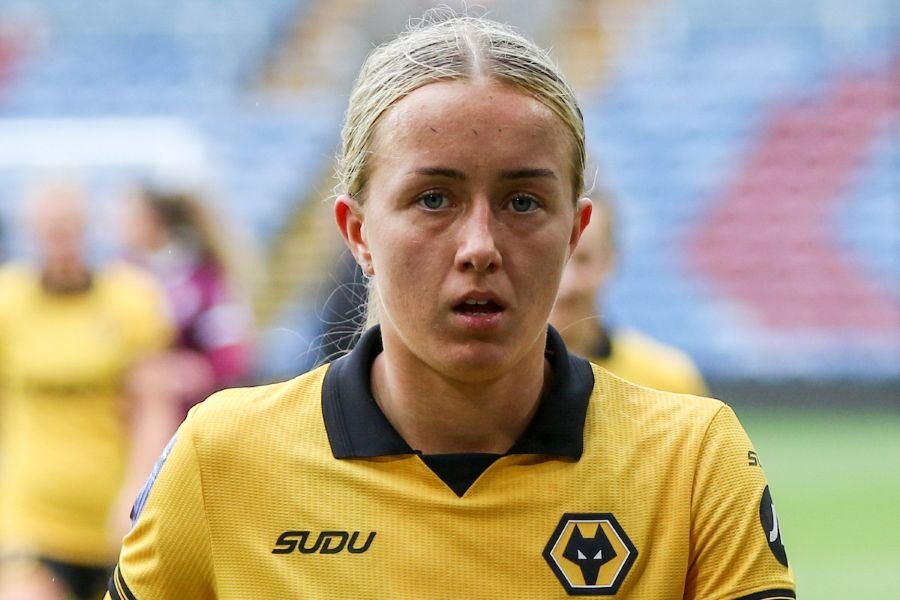 Wolves Women Back Within a Point of Top Spot