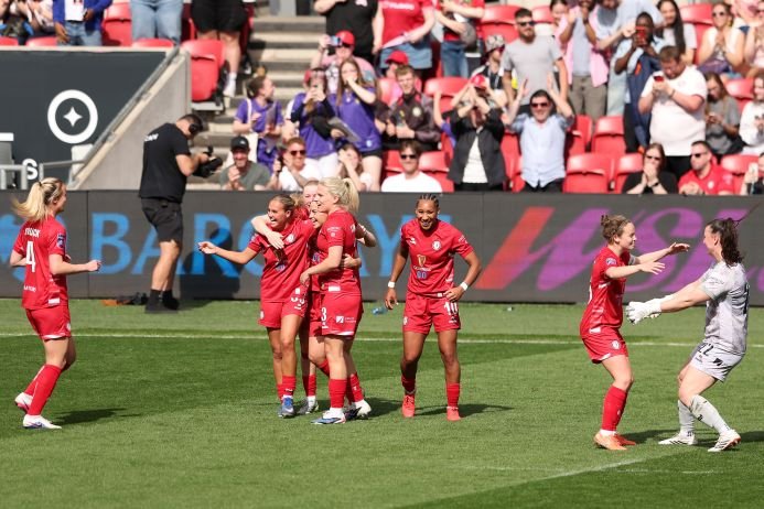 Bristol City v Newcastle United   Barclays Women's Super League 2
BRISTOL, ENGLAND - APRIL 26: