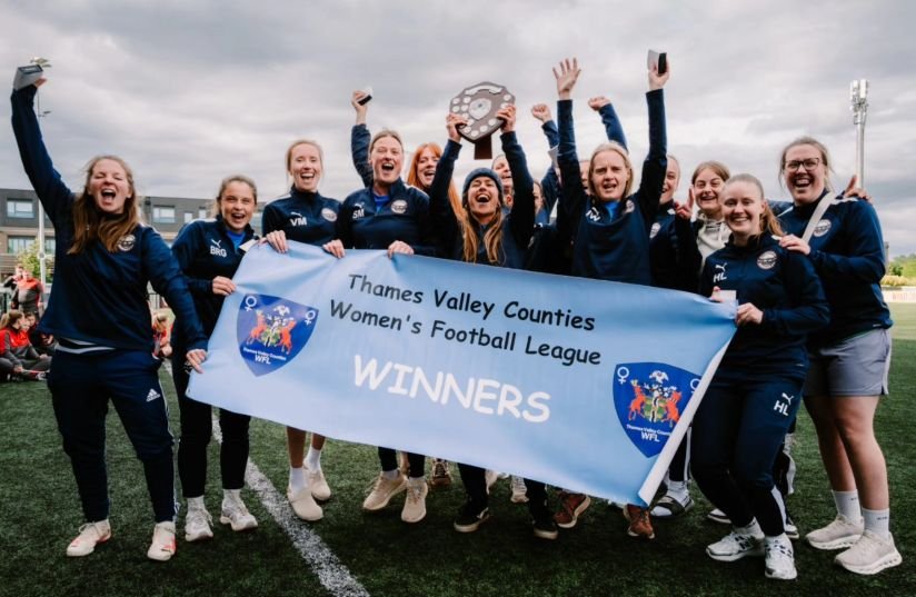 Maidenhead Nomads TVCWFL Division 3 South champions