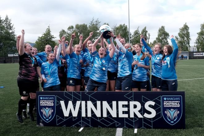 Renfrew Get Their Hands on the Championship Trophy