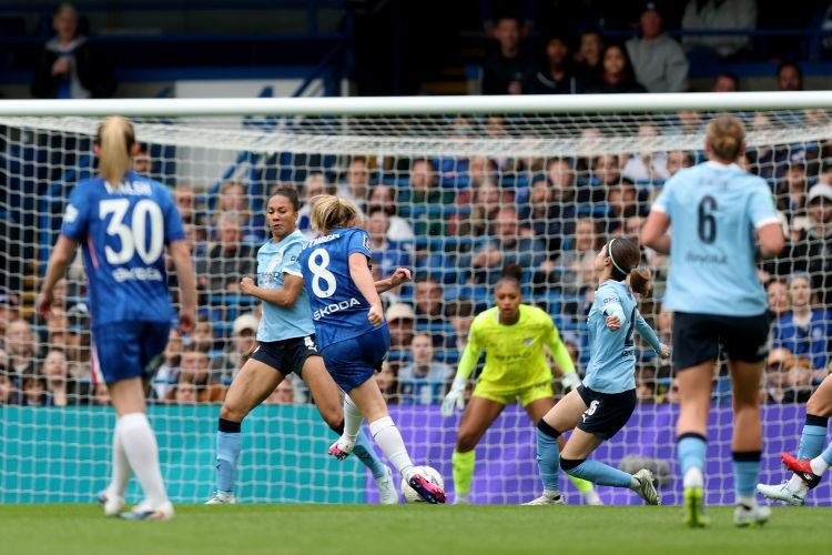 Chelsea v Manchester City   Adobe Women's FA Cup Semi Final
LONDON, ENGLAND - MAY 10: 
