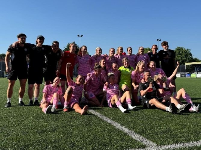 ebfcofficial womensfootballmagazinecom Eastbourne Borough Profit from Penalties in League Trophy Final