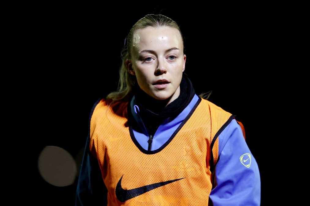 Olga Ahtinen Signs New Long Term Contract with Spurs Women