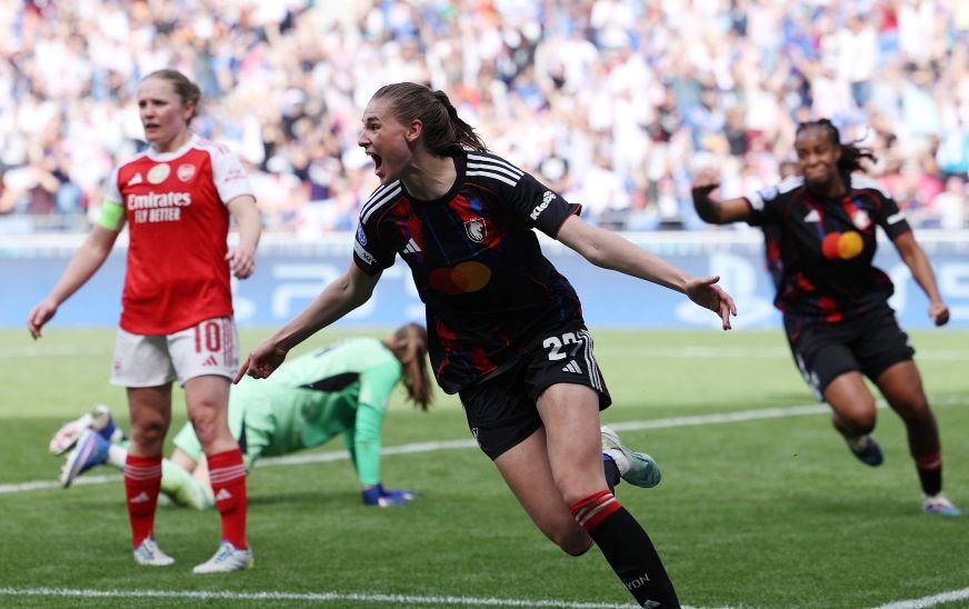 Lyon Knock Holders Arsenal Out of the Womens Champions League