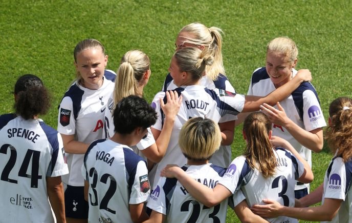 Tottenham Hotspur v London City Lionesses   Barclays Women's Super League
LONDON, ENGLAND - MAY 03: