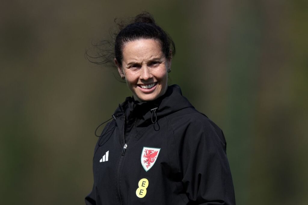 waleswomentrainingsession womensfootballmagazinecom Wales Women Head Coach Rhian Wilkinson Signs New Contract