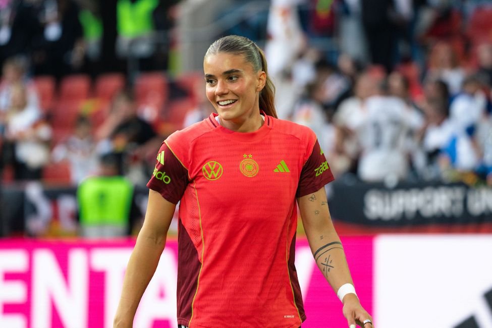 Arsenal Women Add to their Firepower with Selina Cerci
