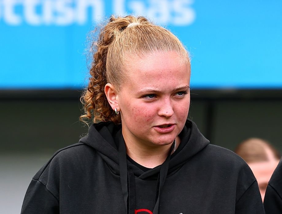 Aston Villa Women Sign Exciting Young Forward Mia McAulay