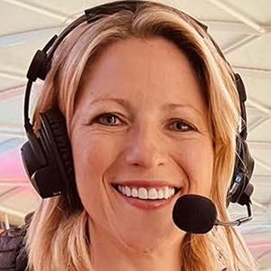 Jacqui Oatley MBE shares football media career advice in Her Goal Magazine Issue 8