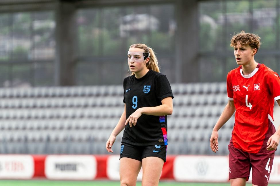 England Womens Under 19s Secure Full Advantage of Red Card