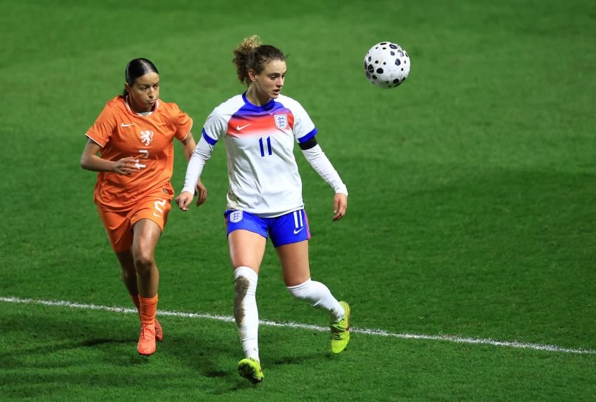 englandvnetherlandsu23womensinternational womensfootballmagazinecom England Womens Under 20s Head to the USA for Training Camp