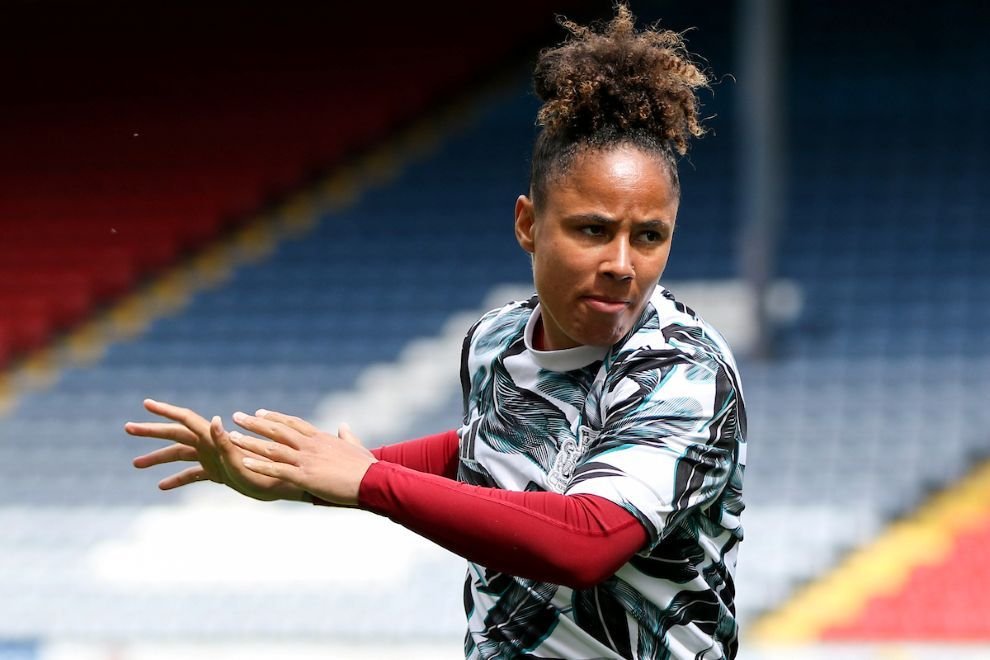 SPP938455 womensfootballmagazinecom Newcastle United Women Defender Demi Stokes Signs a New Contract